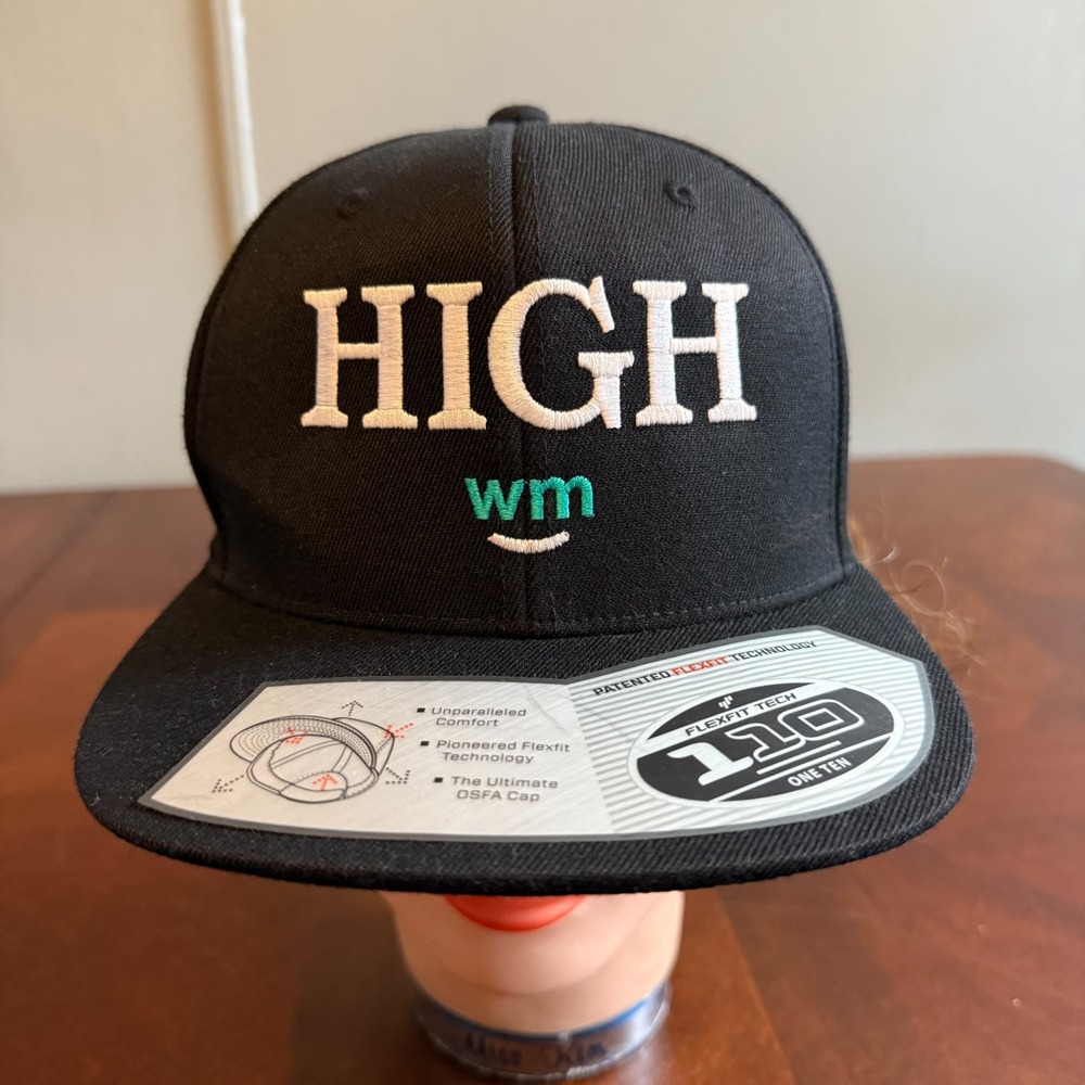 Weed Leaves Flat Bill Snap Back Ball Cap Black‎ & Green Gold Metal, Green & Red